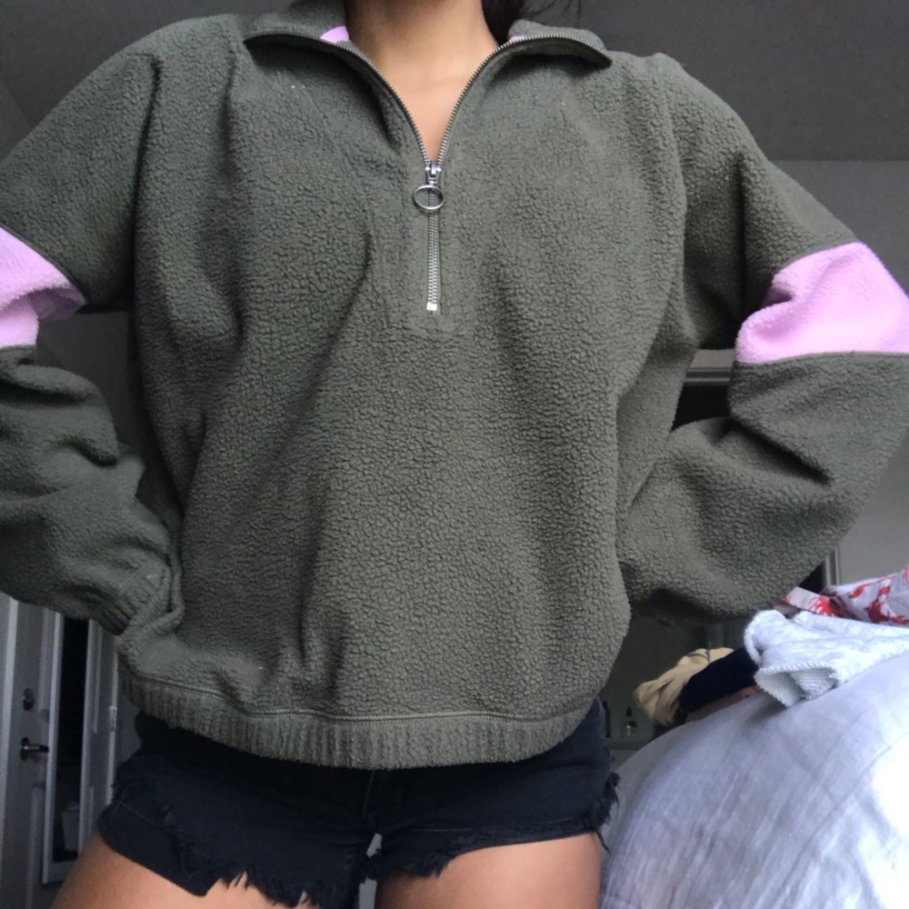 ARMY GREEN QUARTER ZIP